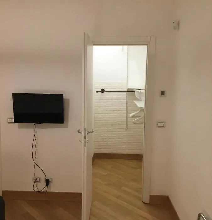 Iannace'S Flat-1